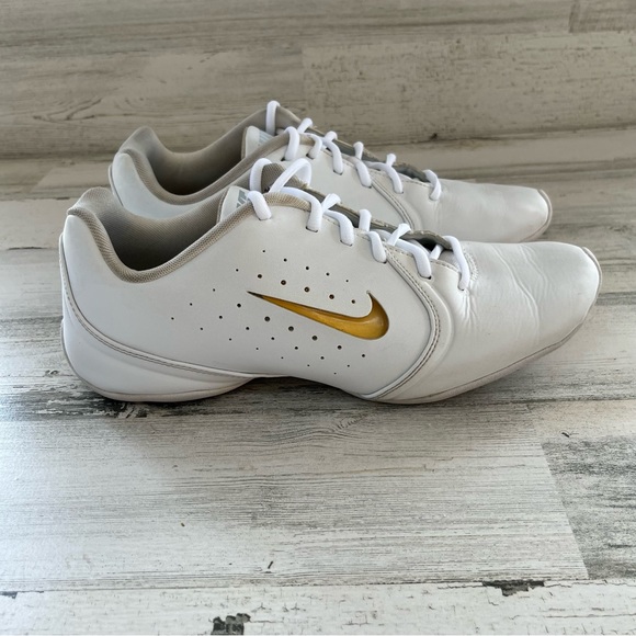 Nike Shoes - Nike Women’s Sport Lace up Cheer Shoes Size 10.5 Man Made Materials